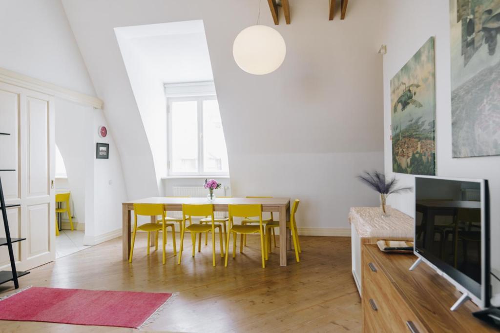 Dream Stay - Art Gallery Family Apartment With 2 Bathrooms Tallinn Exteriör bild